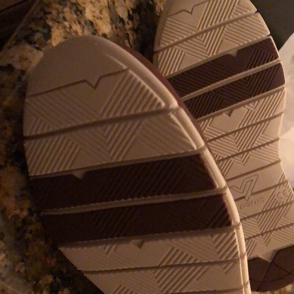 Vionic 7.5 Fresh Linden Mocha Slip On - Picture 10 of 11